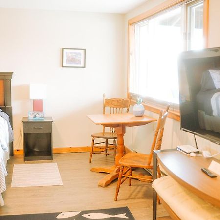 The Water'S Edge Inn & Gallery Baddeck Inlet Exterior foto